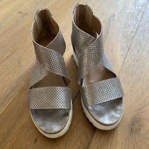 Steven By Steve Madden natural comfort sandal